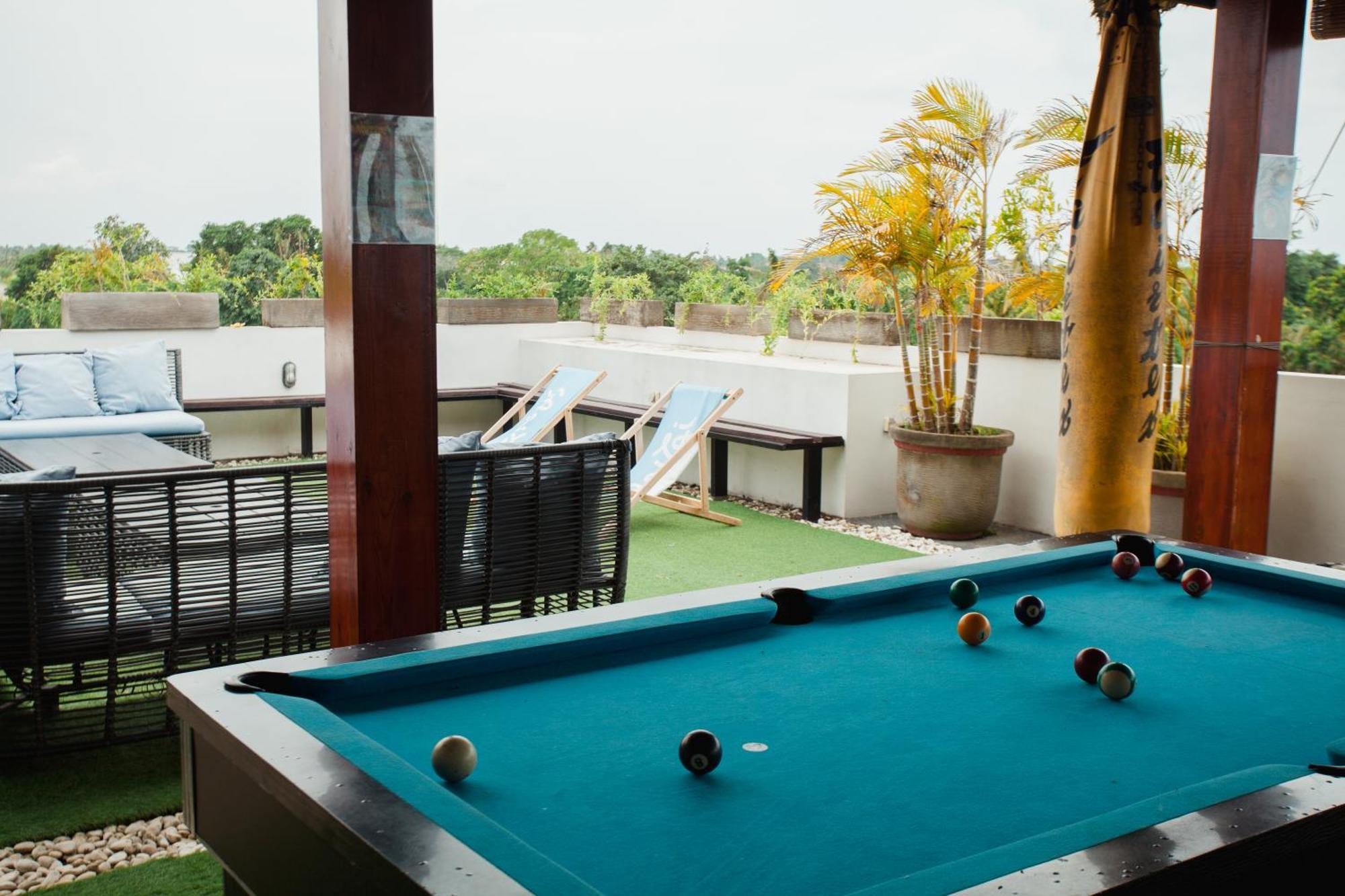 Swell Hotel, Pool Bar & Restaurant Tanah Lot  Exterior photo